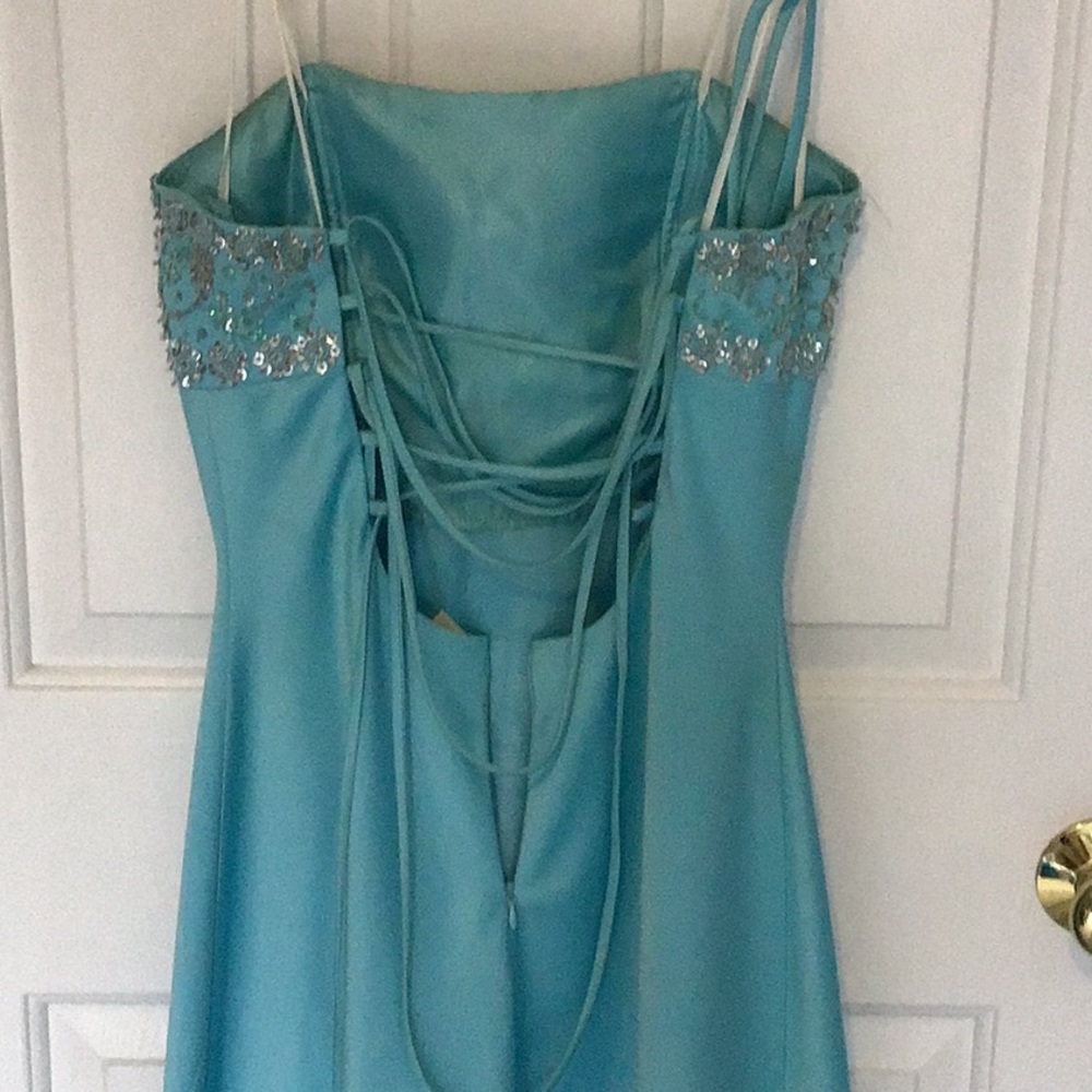 Prom dress - Picture 3 of 3